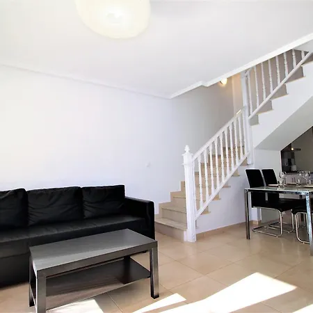 Best House Espuna Semesterbostad
